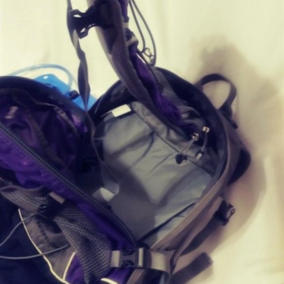 EMS Hiking Backpack with Hydro Bubble - Picture 6 of 8